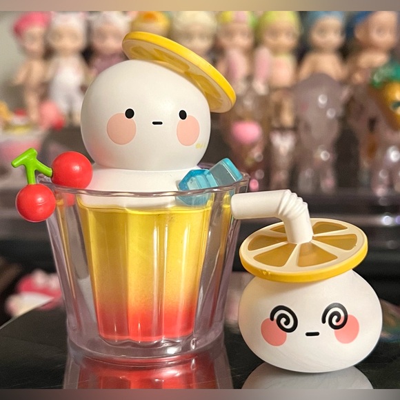 BOBO & COCO "Bar" A Little Store Series 1 Collectible Art Figure - Picture 1 of 2